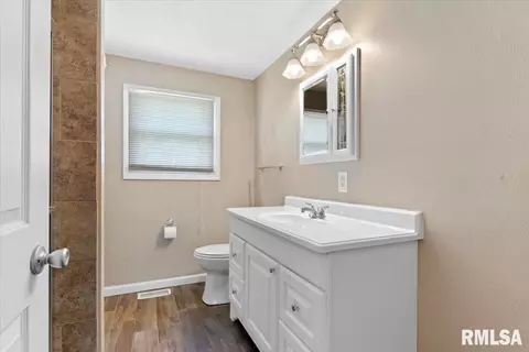 2044 Scarbrough Rd, Springfield, IL 62702 photo 24