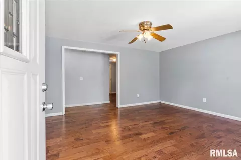 2044 Scarbrough Rd, Springfield, IL 62702 photo 8