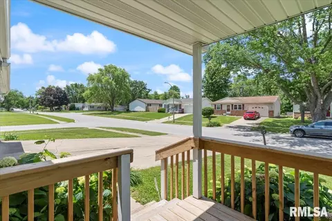 2044 Scarbrough Rd, Springfield, IL 62702 photo 5