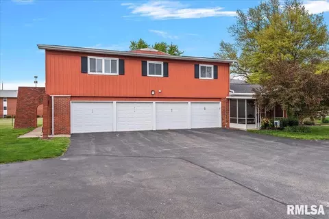 309 S Durkin Dr, Springfield, IL 62704 photo 4