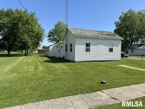 512 E Lafayette St, Clayton, IL 62324