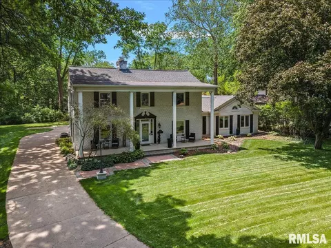 2121 S Willemore Ave, Springfield, IL 62704
