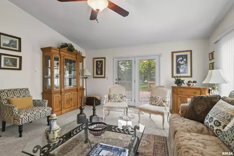 1301 Pine Valley Ct, Springfield, IL 62704 photo 17