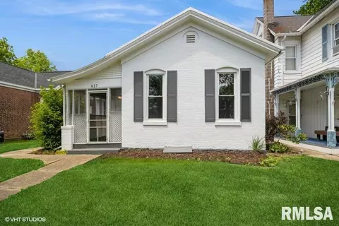 617 N 13th St, Quincy, IL 62301