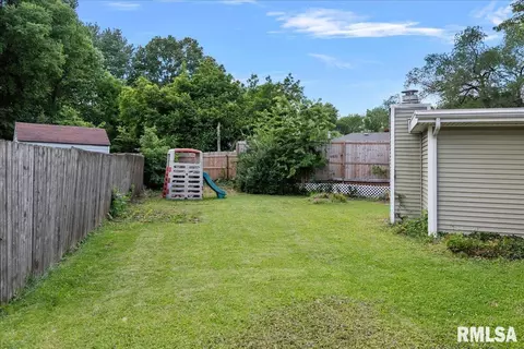 Exterior - 11 Archer Ave, Springfield, IL 62704 photo 2 of 5