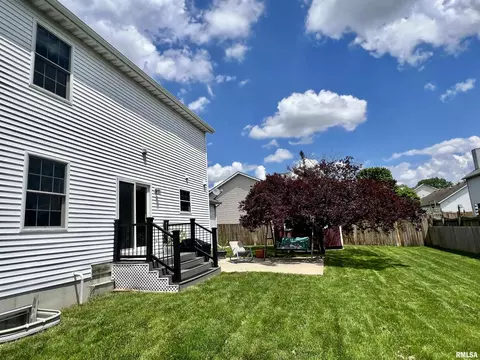 Exterior - 3804 Carney Blvd, Springfield, IL 62712 photo 6 of 9
