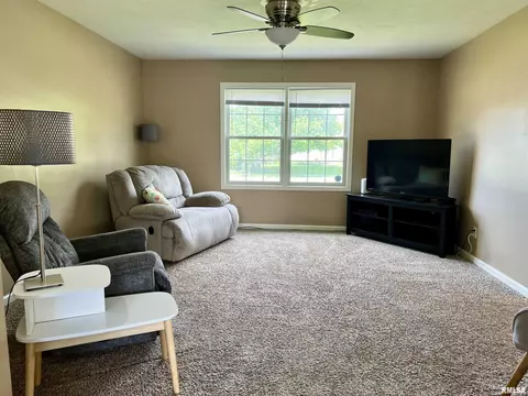 Living - 3804 Carney Blvd, Springfield, IL 62712 photo 3 of 3