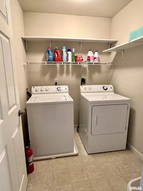 Other - 3804 Carney Blvd, Springfield, IL 62712 photo 3 of 8