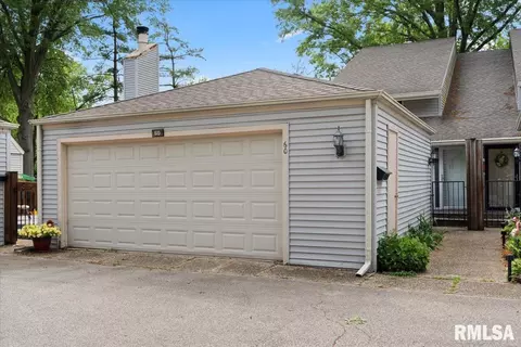 Exterior - 60 Country Pl, Springfield, IL 62703 photo 2 of 9