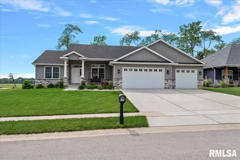 509 Rock River Rd, Springfield, IL 62711