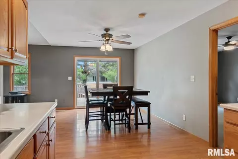 3713 Bergamot Dr, Springfield, IL 62712 photo 12