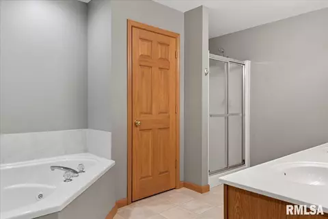 3713 Bergamot Dr, Springfield, IL 62712 photo 18