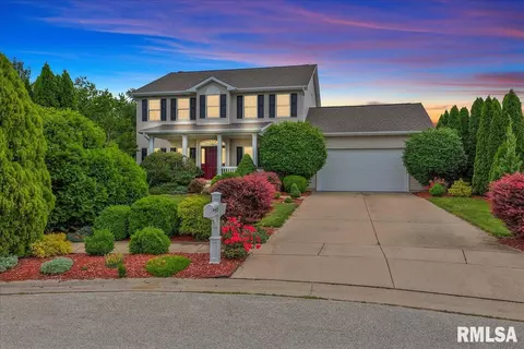 208 Huntington Rd, Chatham, IL 62629