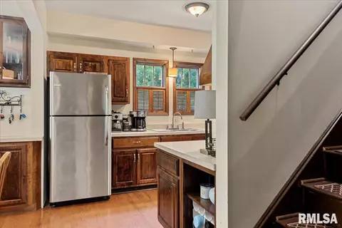 Other - 801 S Walnut St, Springfield, IL 62704 photo 5 of 14