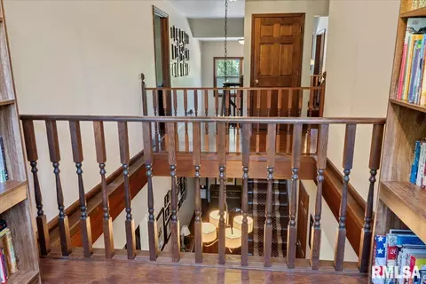Entry Way - 801 S Walnut St, Springfield, IL 62704 photo 15 of 19