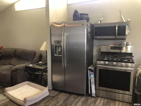 Kitchen - 1824 Wolfe, Springfield, IL 62702 photo 1 of 1