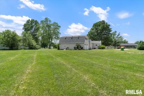 219 Mill St, Loami, IL 62661 photo 37