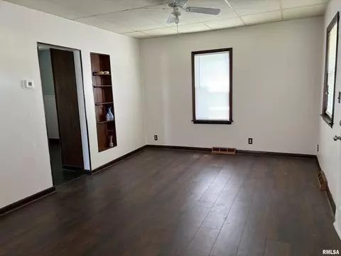 1302 N Macarthur Blvd, Springfield, IL 62702 photo 5