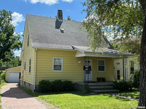 1302 N Macarthur Blvd, Springfield, IL 62702