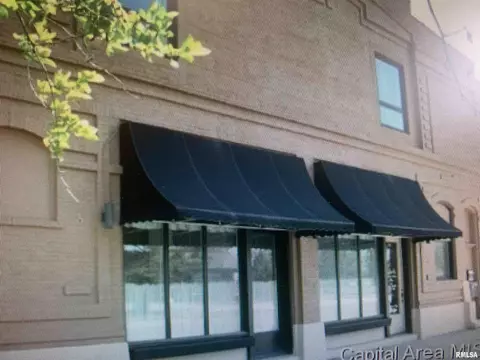 607 E State St, Jacksonville, IL 62650 photo 2
