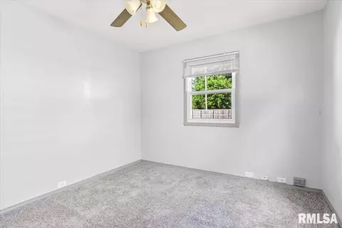 2401 S Pasfield St, Springfield, IL 62704 photo 10