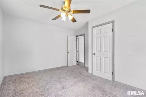 2401 S Pasfield St, Springfield, IL 62704 photo 14