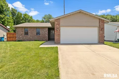 2916 Lakeshire Dr, Springfield, IL 62707