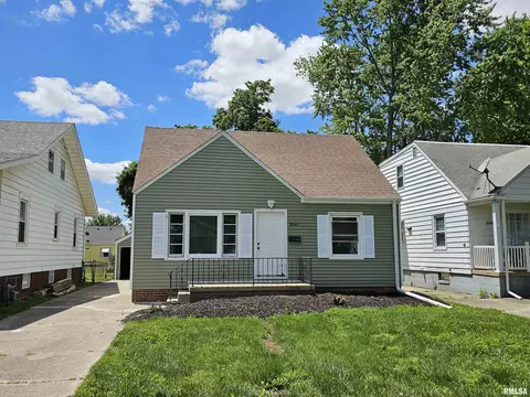 2045 N 7th St, Springfield, IL 62702 photo 2