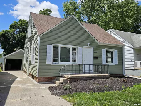2045 N 7th St, Springfield, IL 62702 photo 3