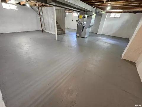 2045 N 7th St, Springfield, IL 62702 photo 17