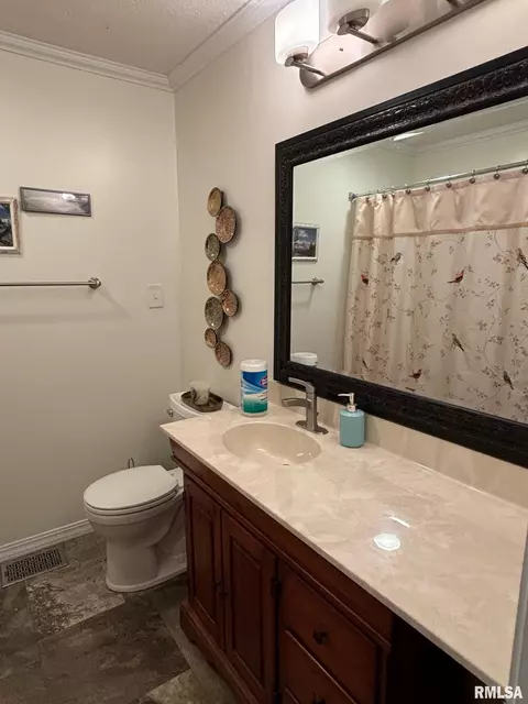 2114 Claremont Rd, Springfield, IL 62703 photo 8