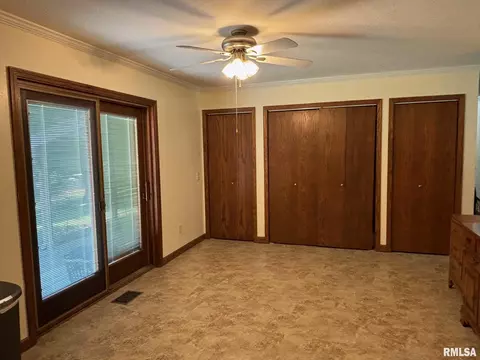 2114 Claremont Rd, Springfield, IL 62703 photo 5