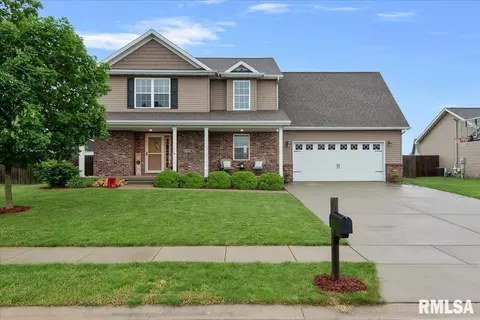 1717 Cuddy Dr, Chatham, IL 62629