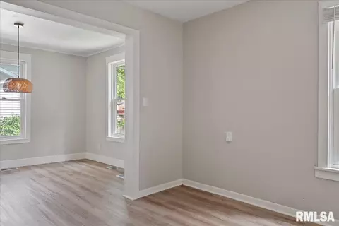 420 W Canedy St, Springfield, IL 62704 photo 12