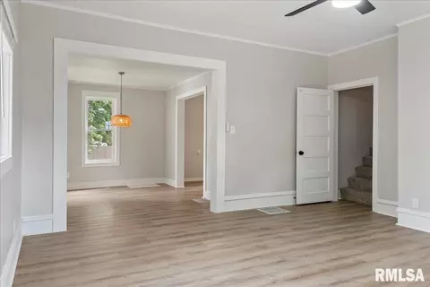 420 W Canedy St, Springfield, IL 62704 photo 5