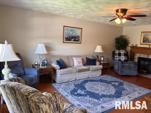 3130 Turning Mill Dr, Springfield, IL 62704 photo 4