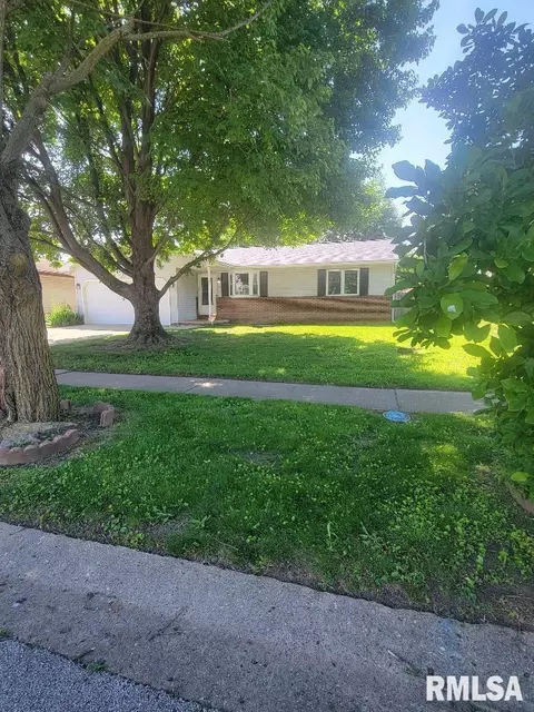 1917 Scarbrough Rd, Springfield, IL 62702 photo 2