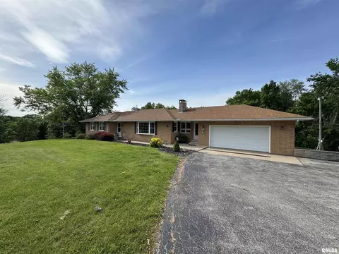 189 Knox Rd 2000 N, Galesburg, IL 61401