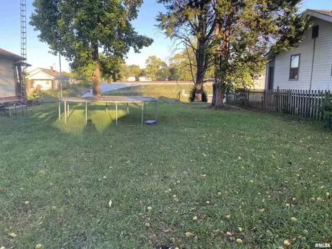 2349 S 5th St, Springfield, IL 62703 photo 3