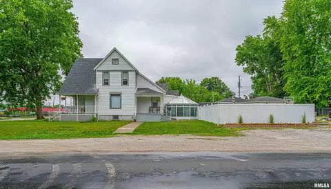 504 N Kickapoo St, Lincoln, IL 62656 photo 5