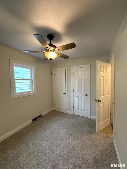3313 E Carpenter St, Springfield, IL 62702 photo 20
