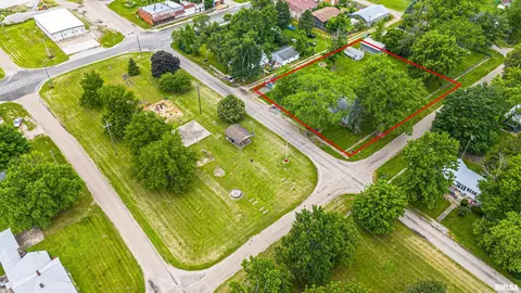 2156 Clinton St, Beason, IL 62512 photo 4