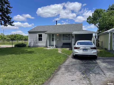 103 Aarup St, Springfield, IL 62703 photo 2