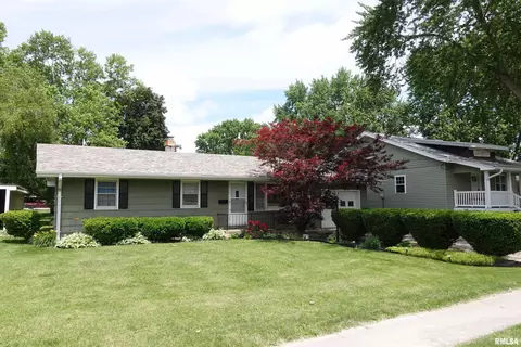 451 Fifer St, Galesburg, IL 61401