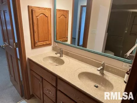 2544 Chapel Hill Dr, Springfield, IL 62702 photo 19