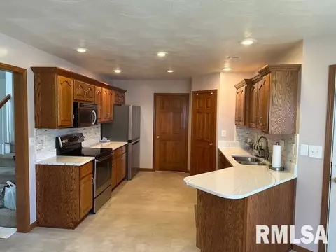 2544 Chapel Hill Dr, Springfield, IL 62702 photo 14