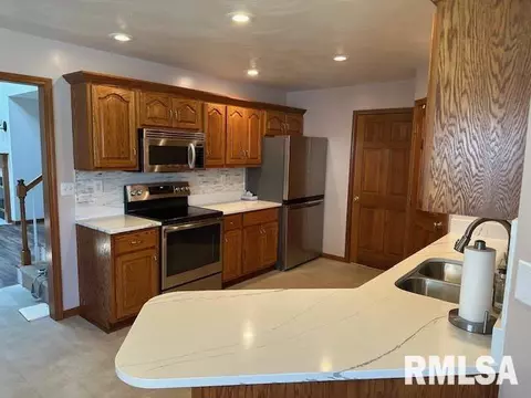 2544 Chapel Hill Dr, Springfield, IL 62702 photo 17