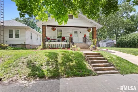 Exterior - 2329 Yale Blvd, Springfield, IL 62703 photo 1 of 8