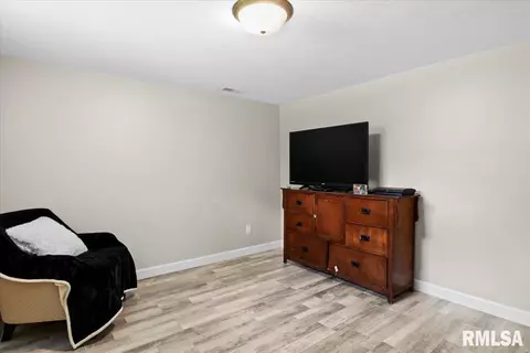Other - 2329 Yale Blvd, Springfield, IL 62703 photo 7 of 8