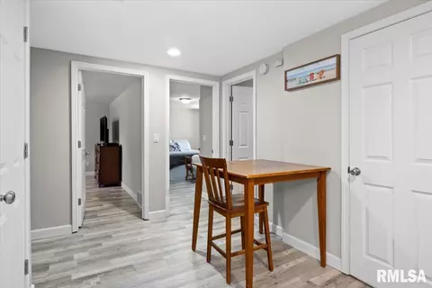 Entry Way - 2329 Yale Blvd, Springfield, IL 62703 photo 8 of 11